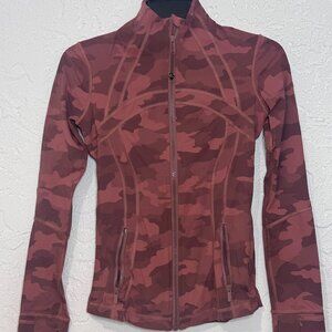 Lululemon Zip-Up Jacket – Pink Camo – Size 4